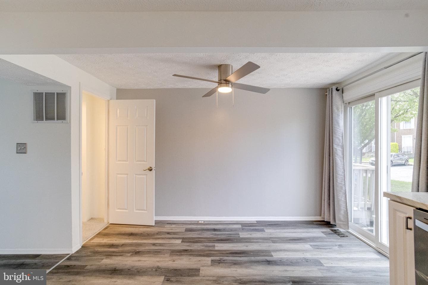941 Redfield Road photo 16