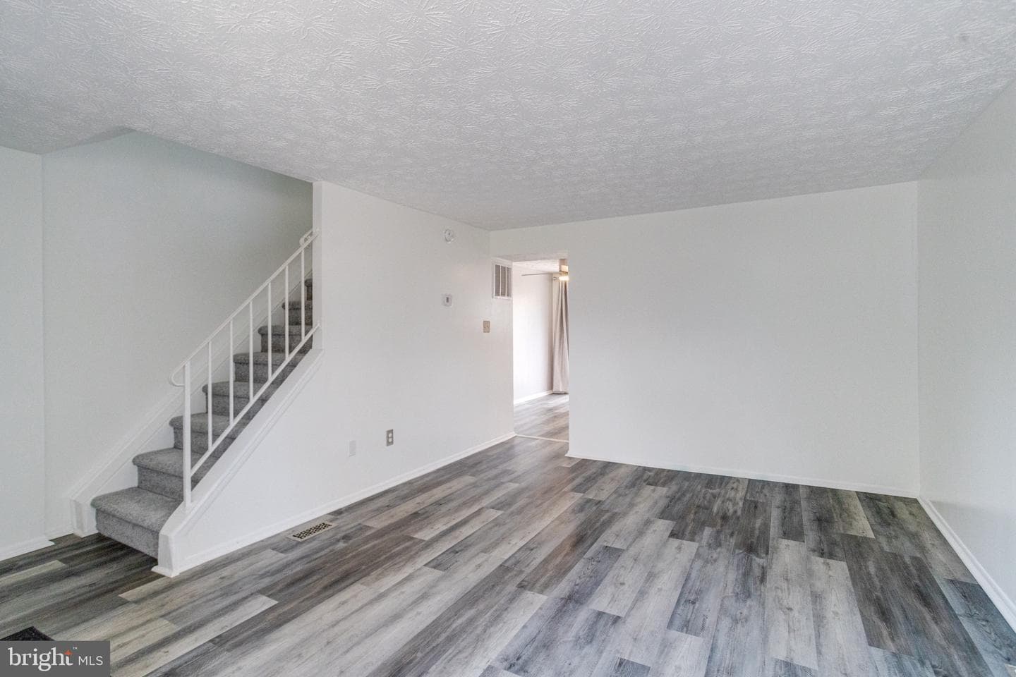 941 Redfield Road photo 6