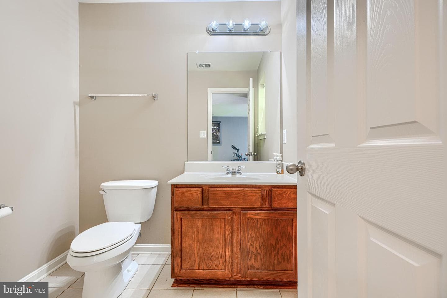 246 Mohegan Drive photo 49