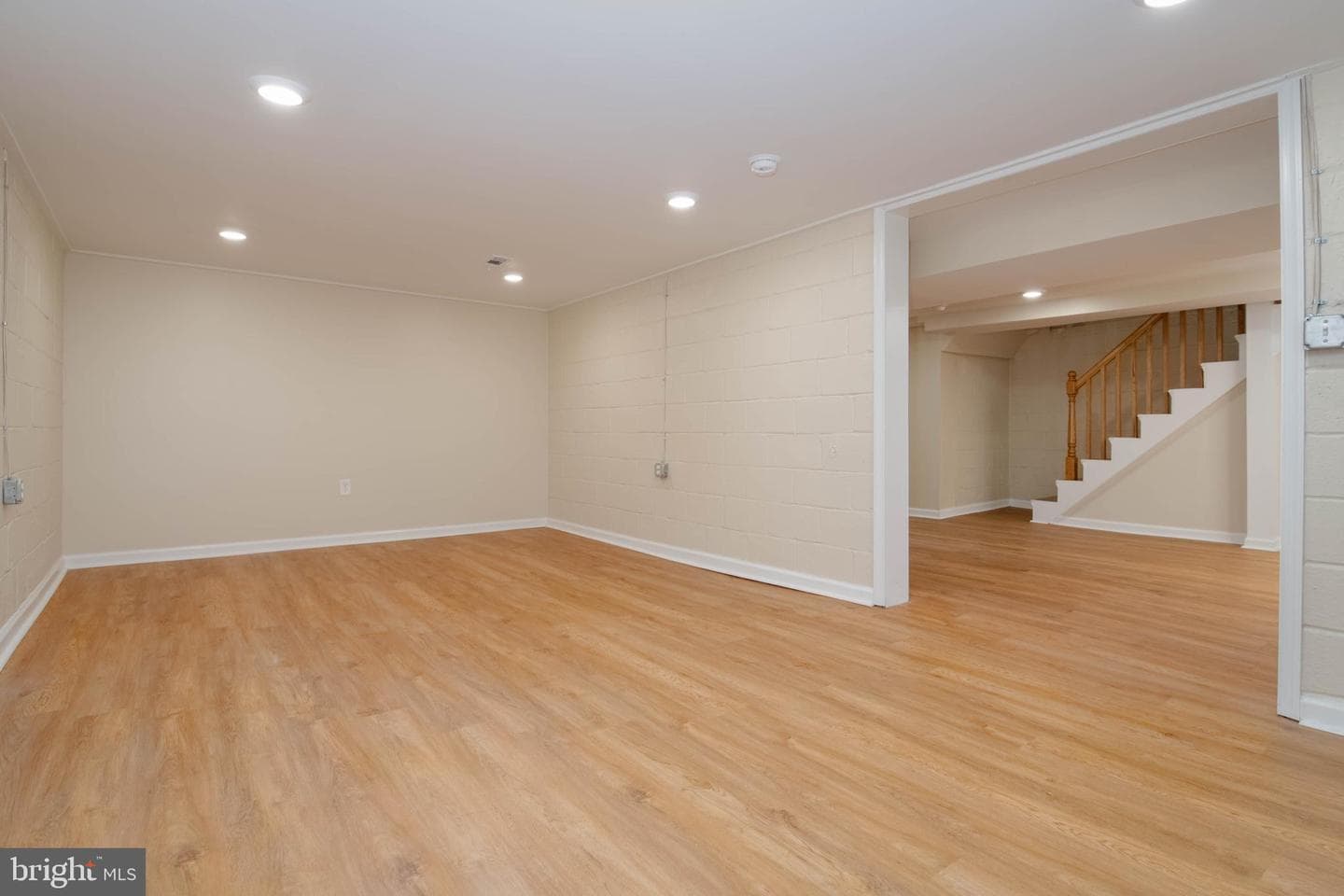 708 Webb Street photo 33