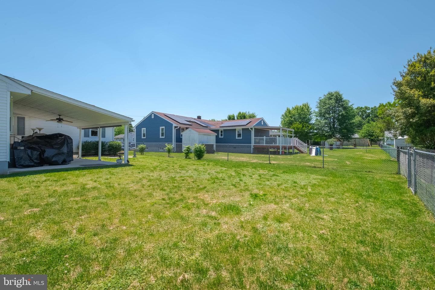 708 Webb Street photo 36