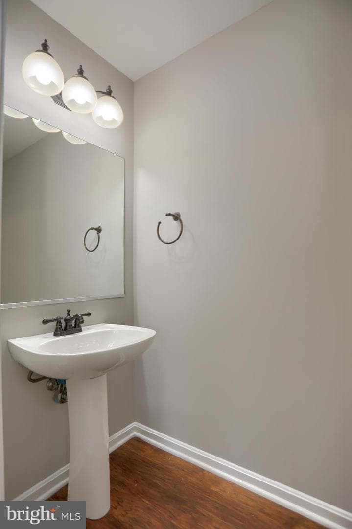 640 Nanticoke Court photo 9