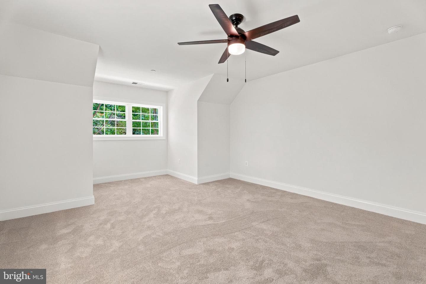 703 Fountain Green Rd N photo 30