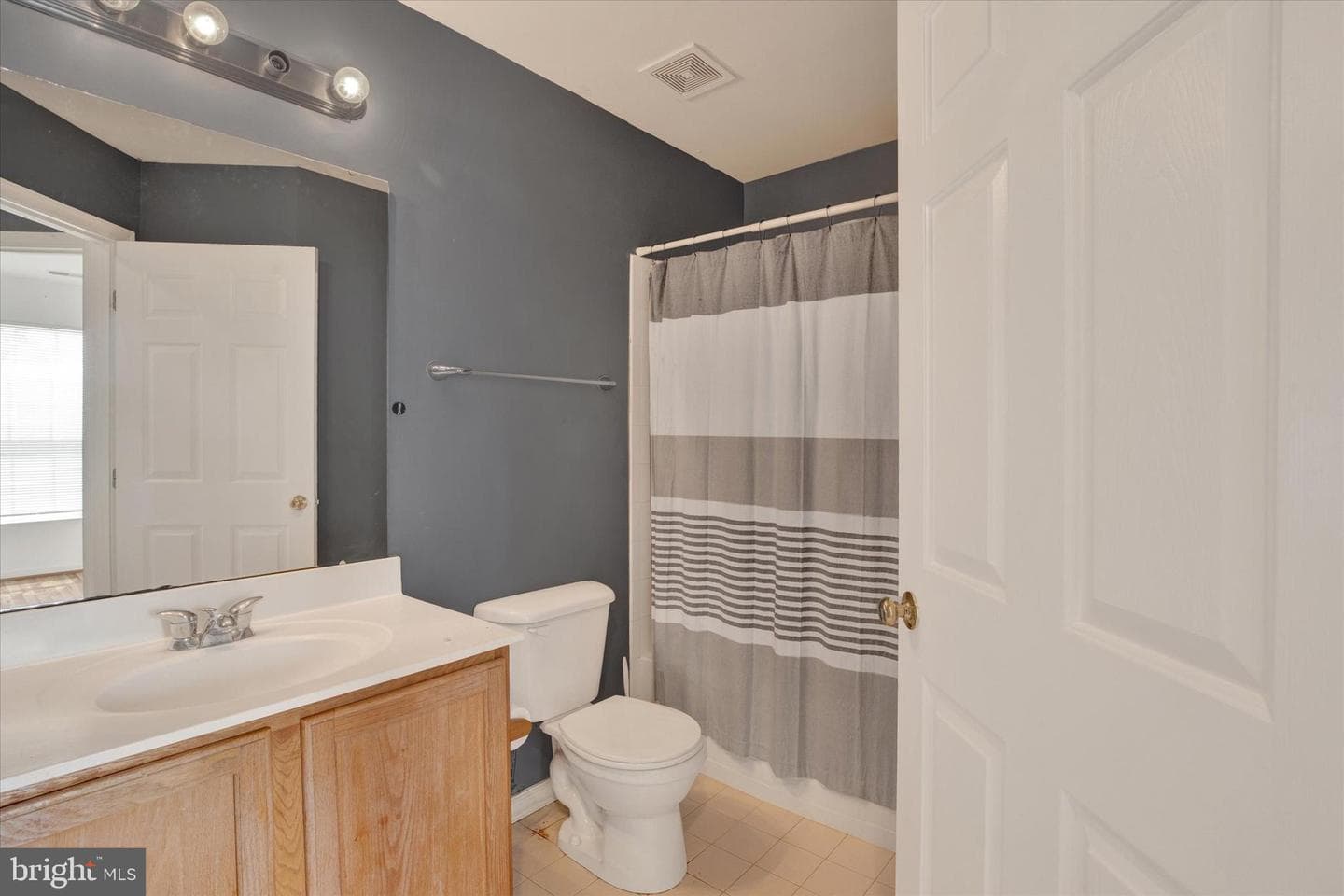1351 Lewis Lane photo 15