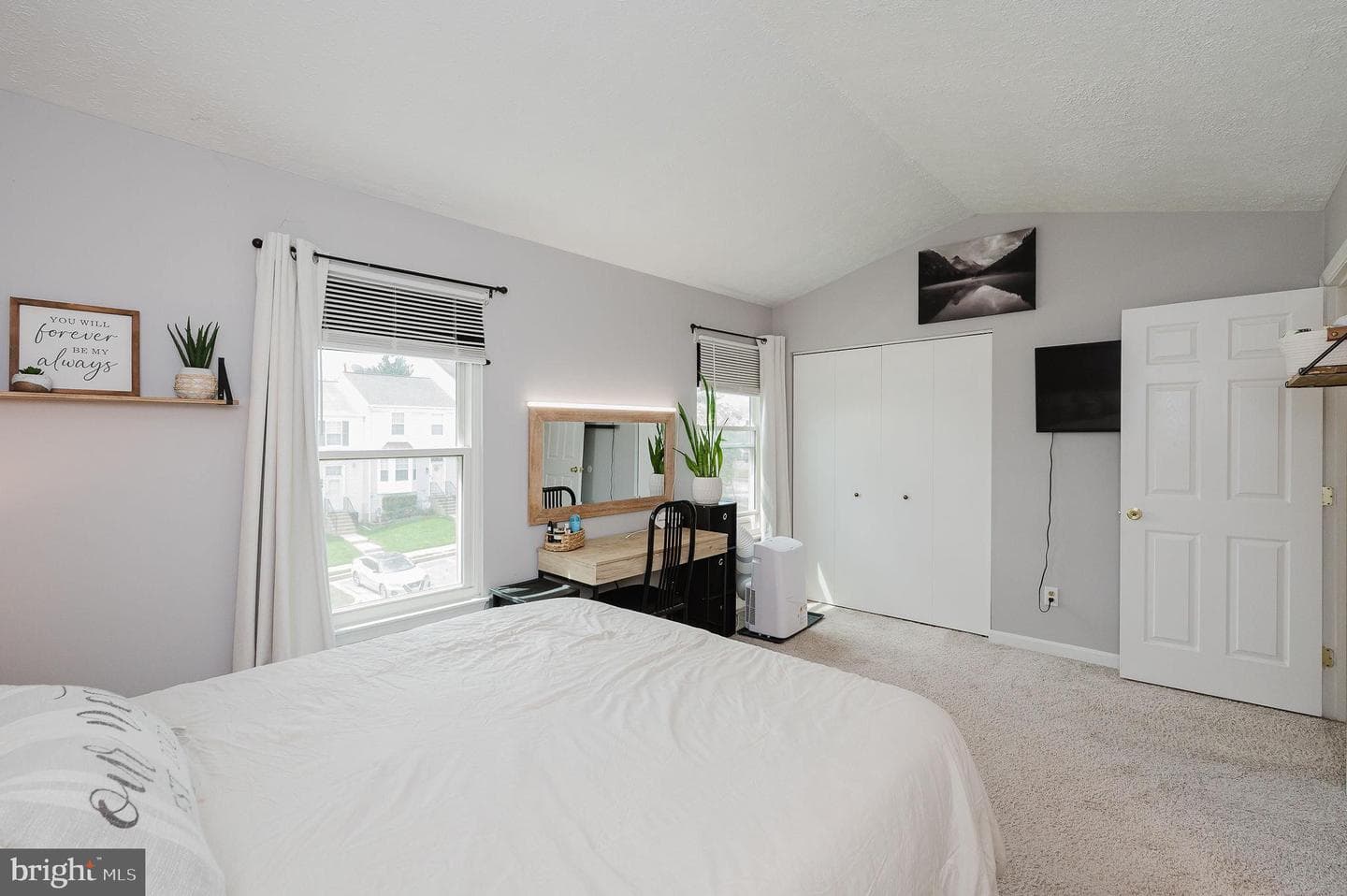 105 Hunter Court photo 26