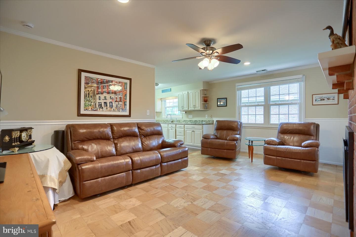 24 Neptune Drive photo 17