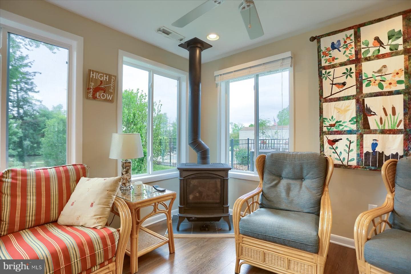 24 Neptune Drive photo 27