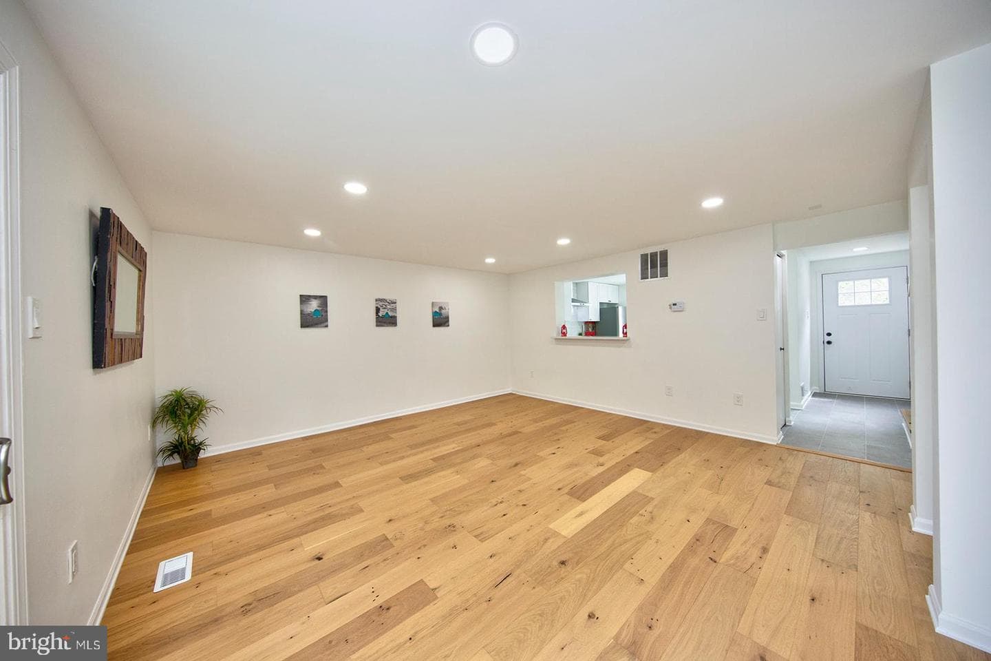 342 Logan Court photo 12