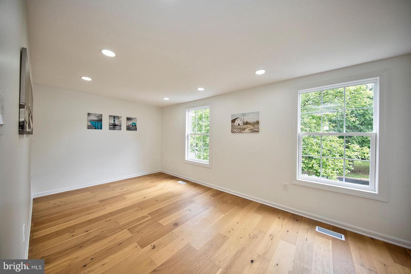 342 Logan Court photo 15