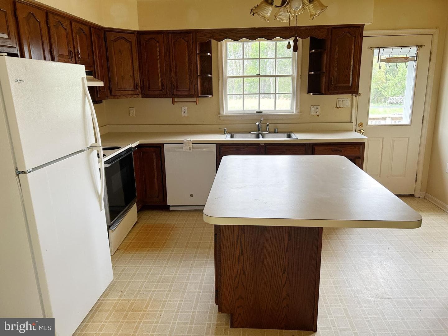 3832 Prospect Road photo 9