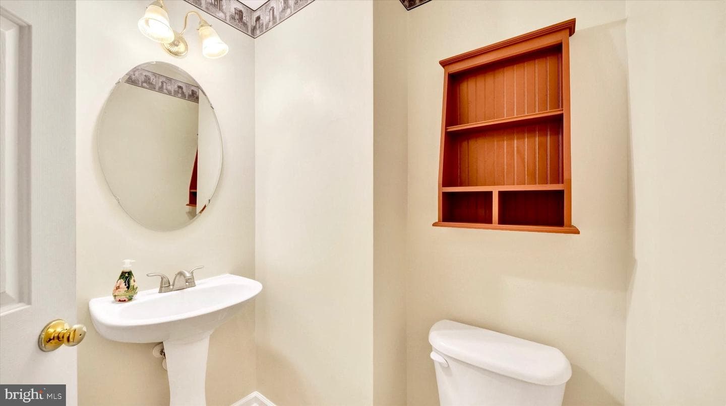 100 Grace Manor Drive photo 24