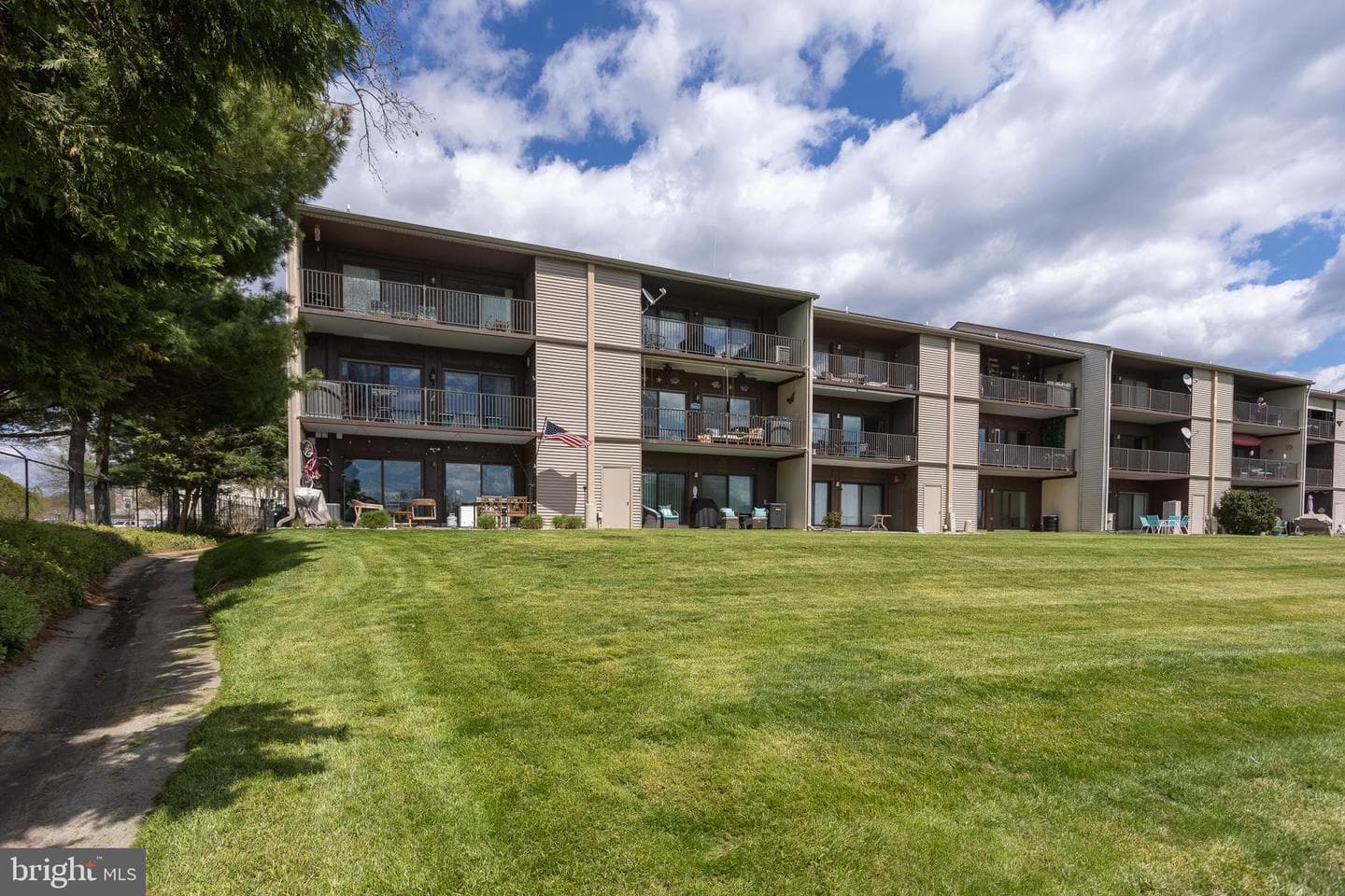 550 Riviera Drive #550-B photo 11