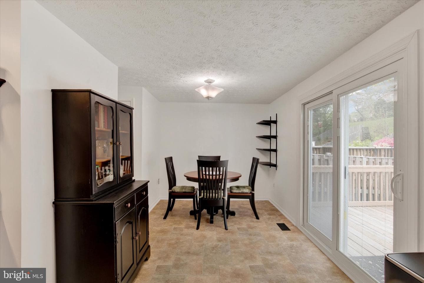 1717 Chesterfield Square photo 11