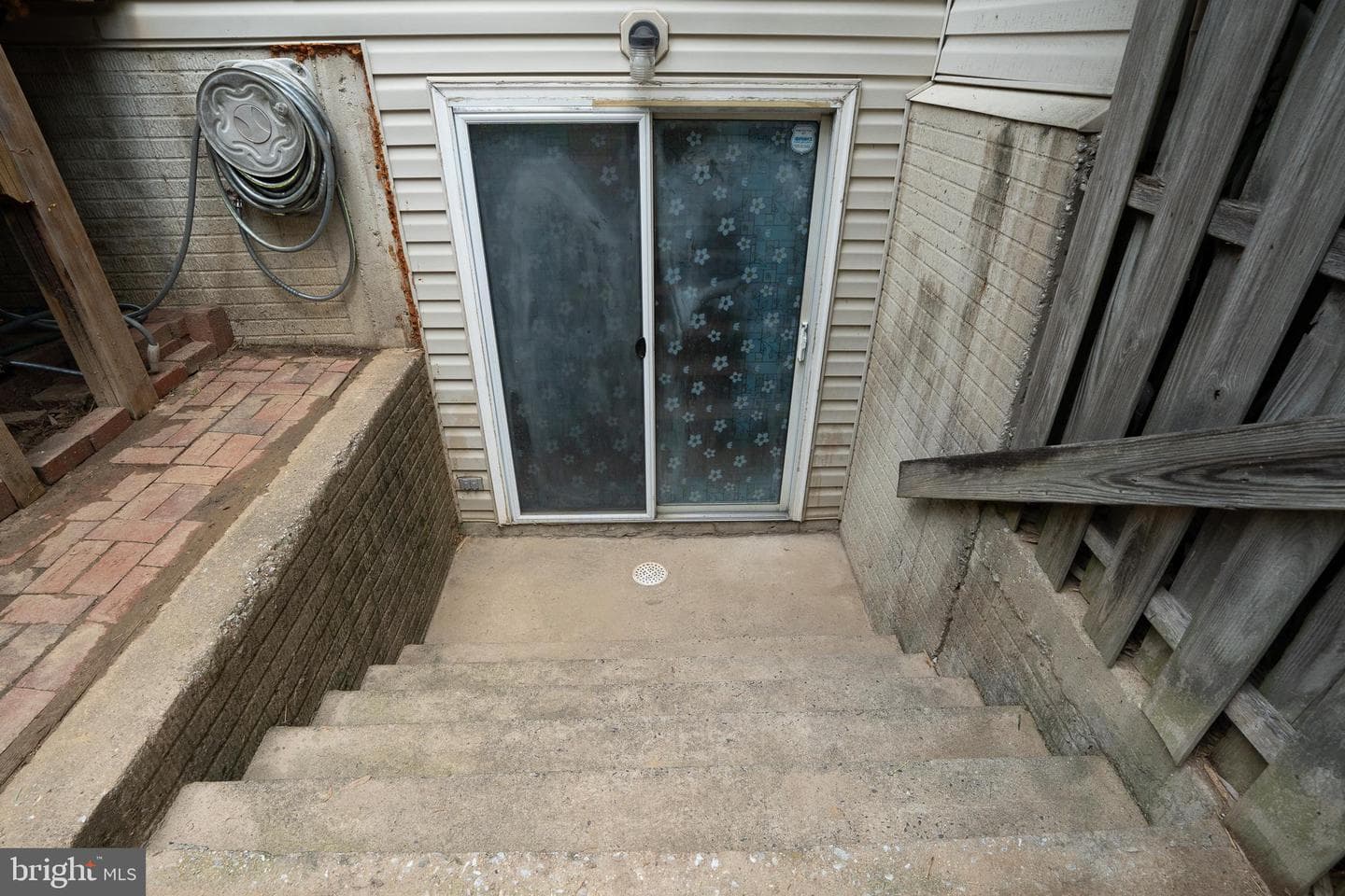 203 Ferring Court photo 9