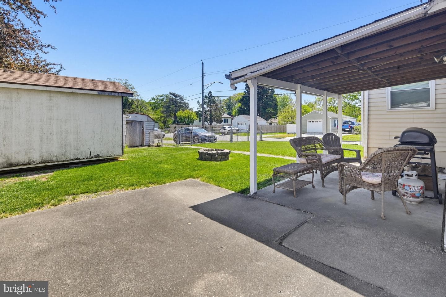 535 Walker Street photo 25