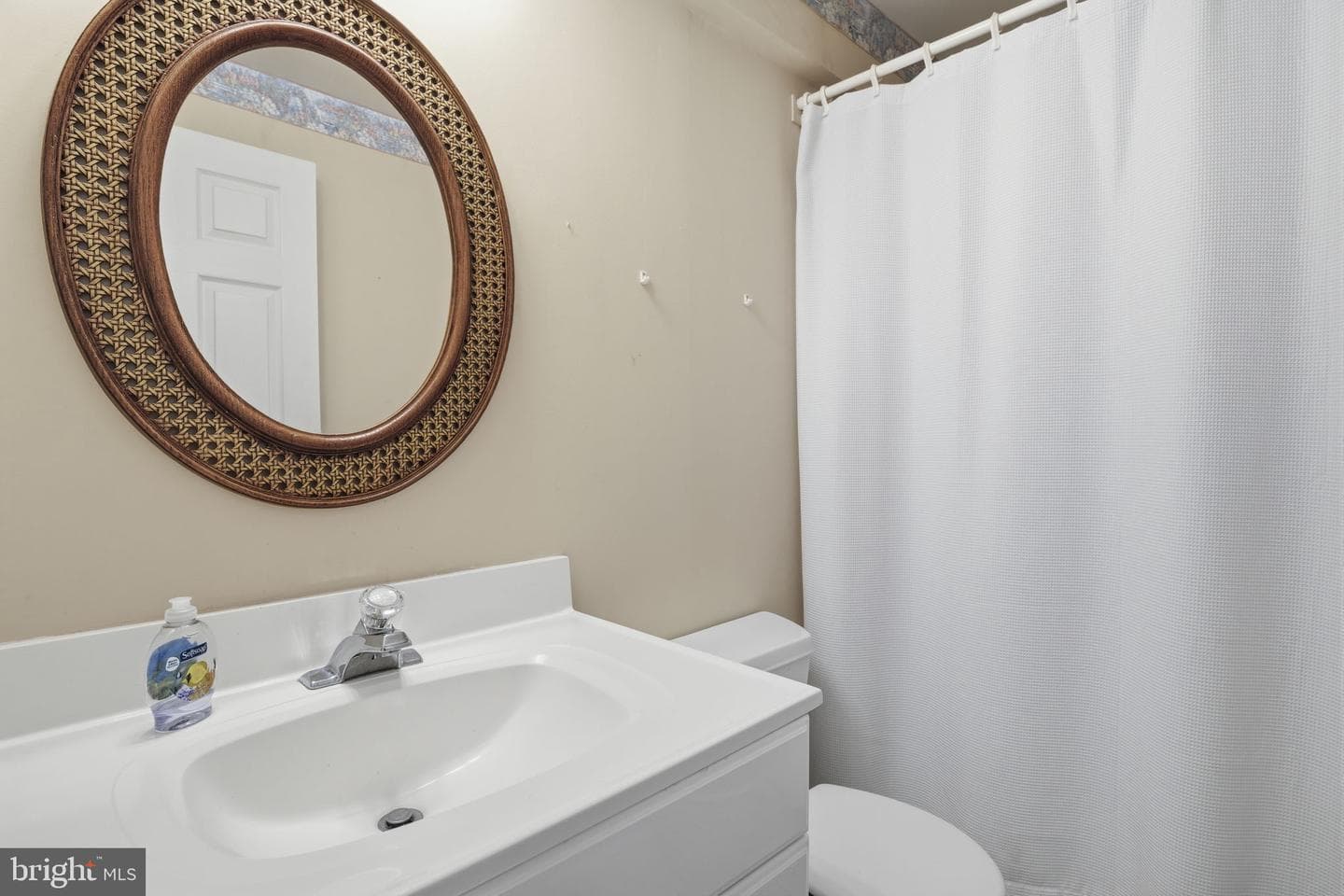 66 Crystal Court photo 32