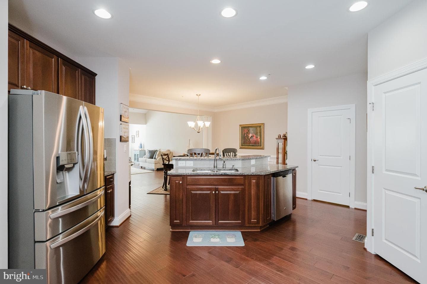 355 Tufton Circle photo 9