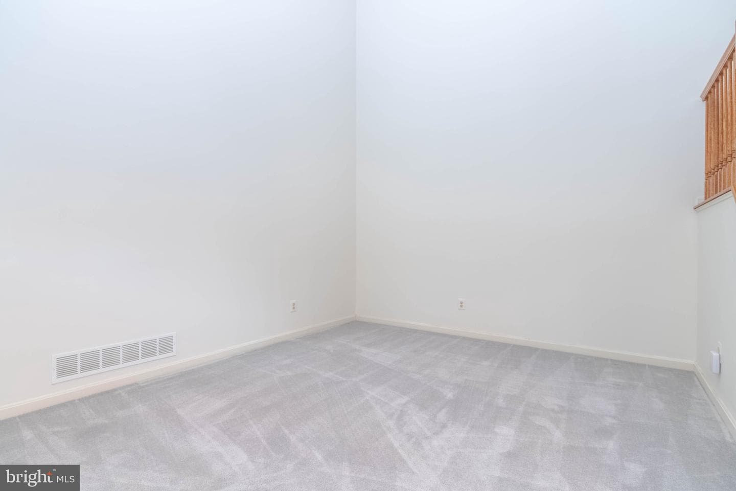 1240 Chateau Green Court photo 38