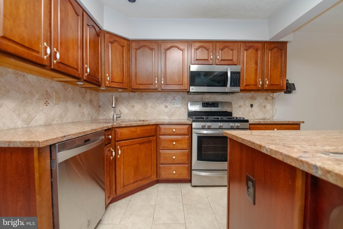 1240 Chateau Green Court photo 45