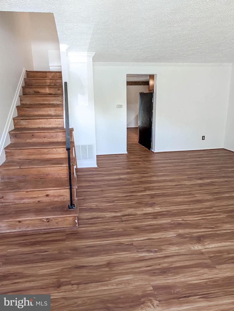 404 Liberty Court photo 11