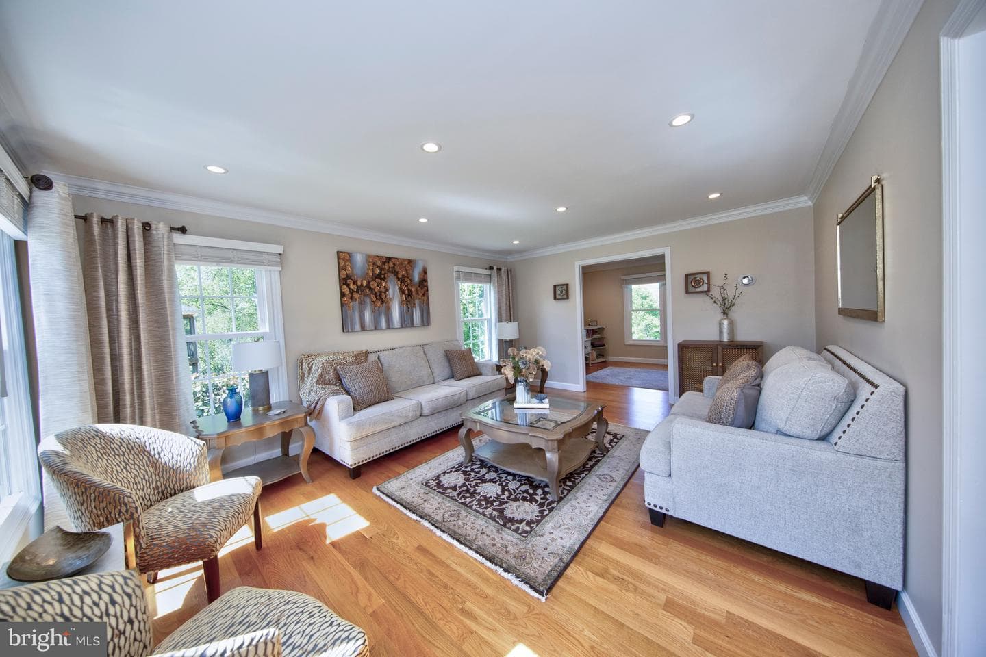 906 Featherstone Court photo 8