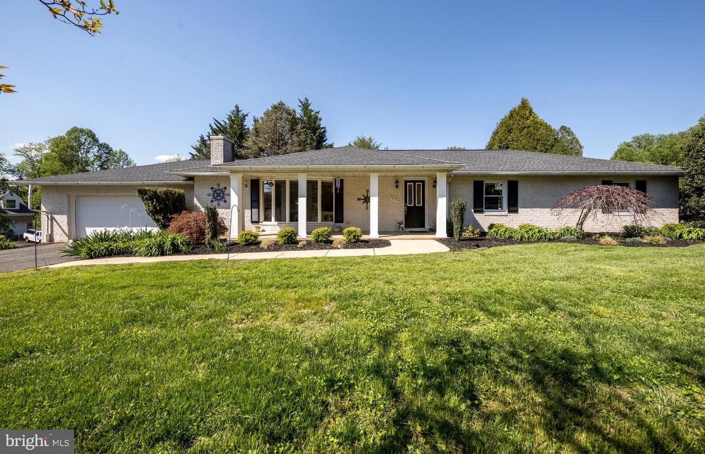 2823 Orchard Lakes Drive
