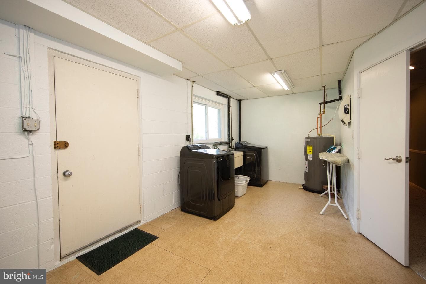 2823 Orchard Lakes Drive photo 46