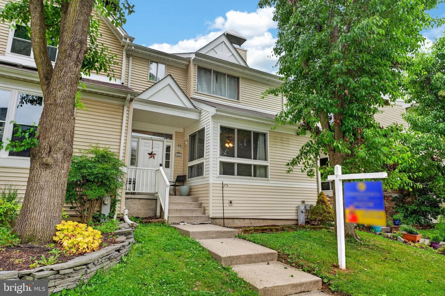 426 Kentmore Terrace photo 3