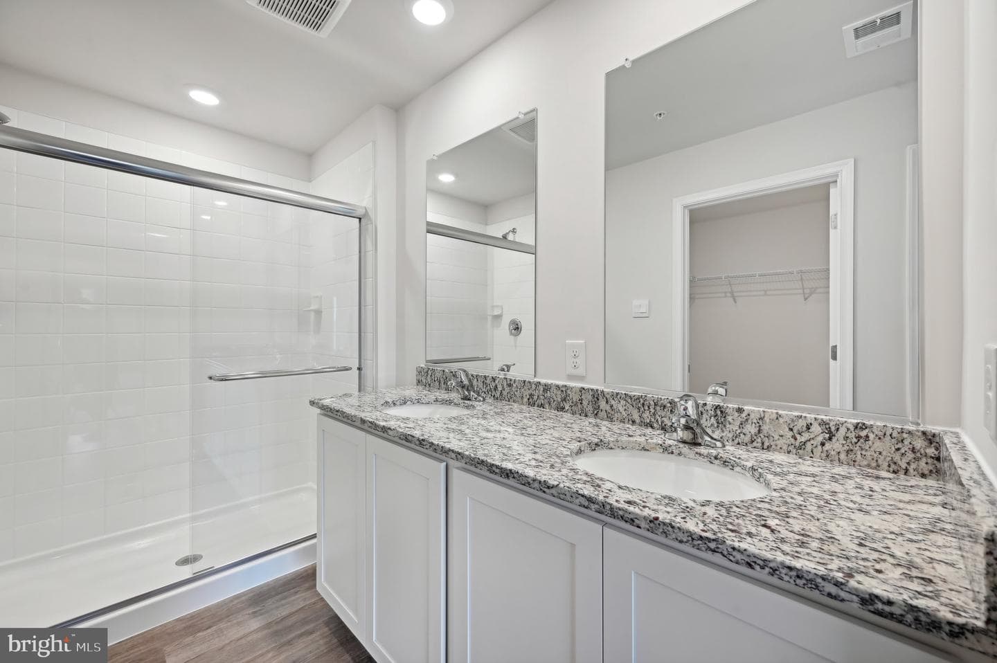 710 Managrass Drive photo 34