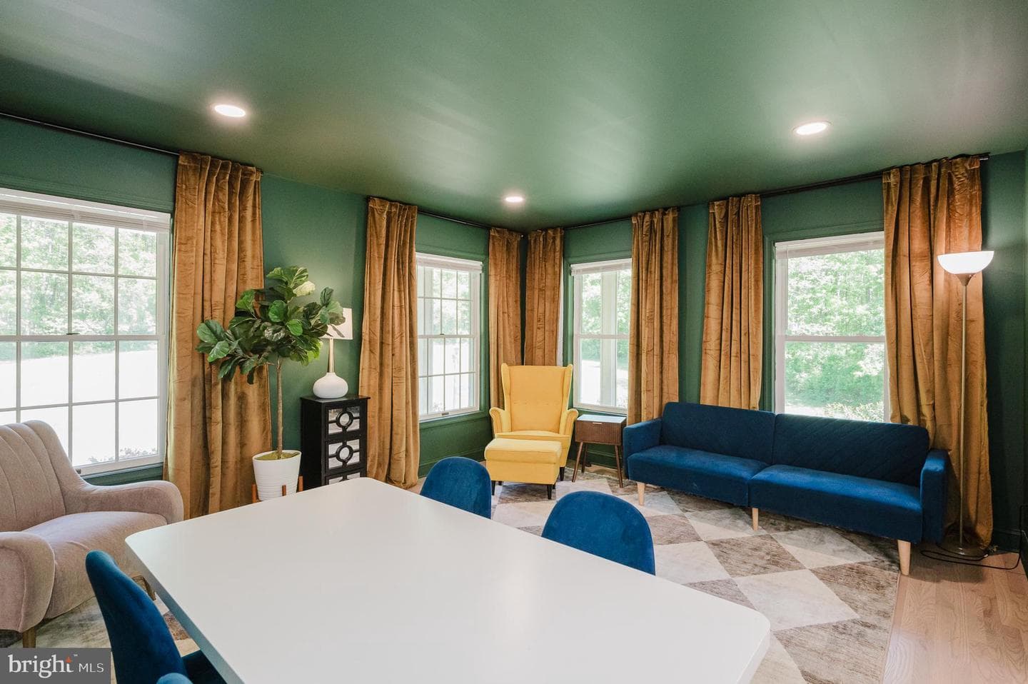 2056 Chapel Road photo 18