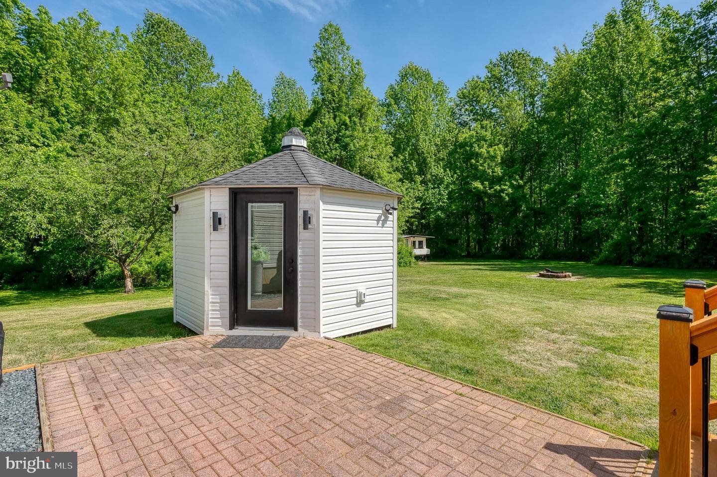 2056 Chapel Road photo 89