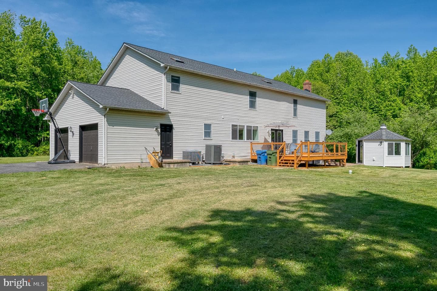 2056 Chapel Road photo 94