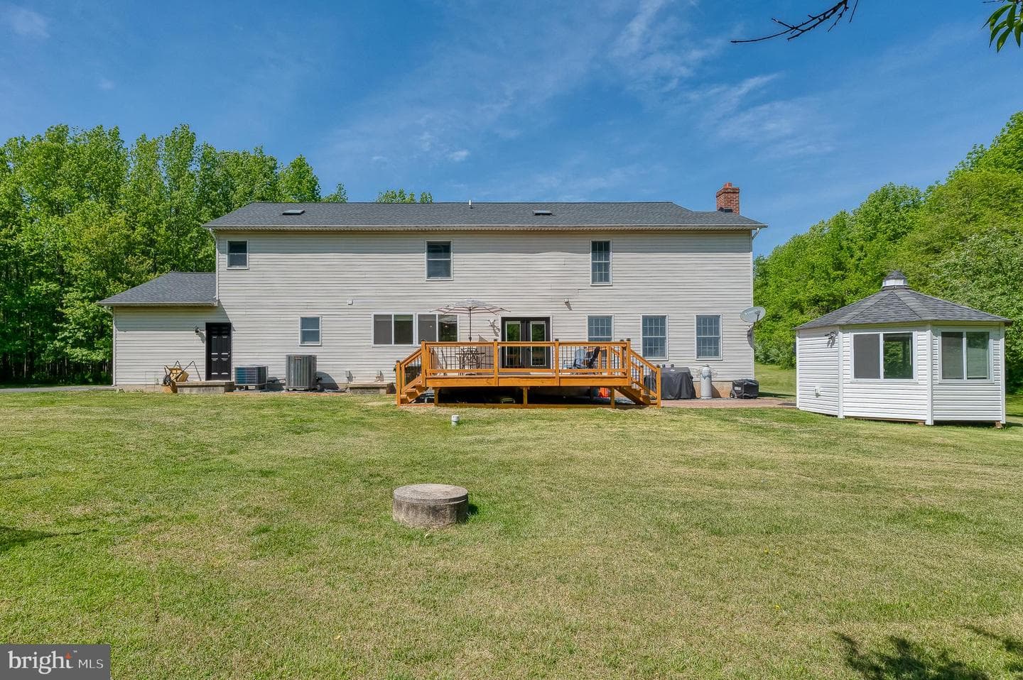 2056 Chapel Road photo 96