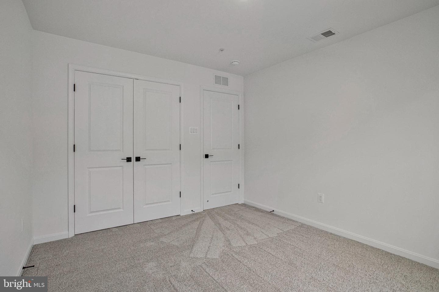 1618 Shady Tree Court photo 25