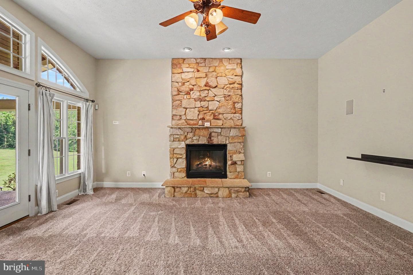 1608 Angleside Road photo 26