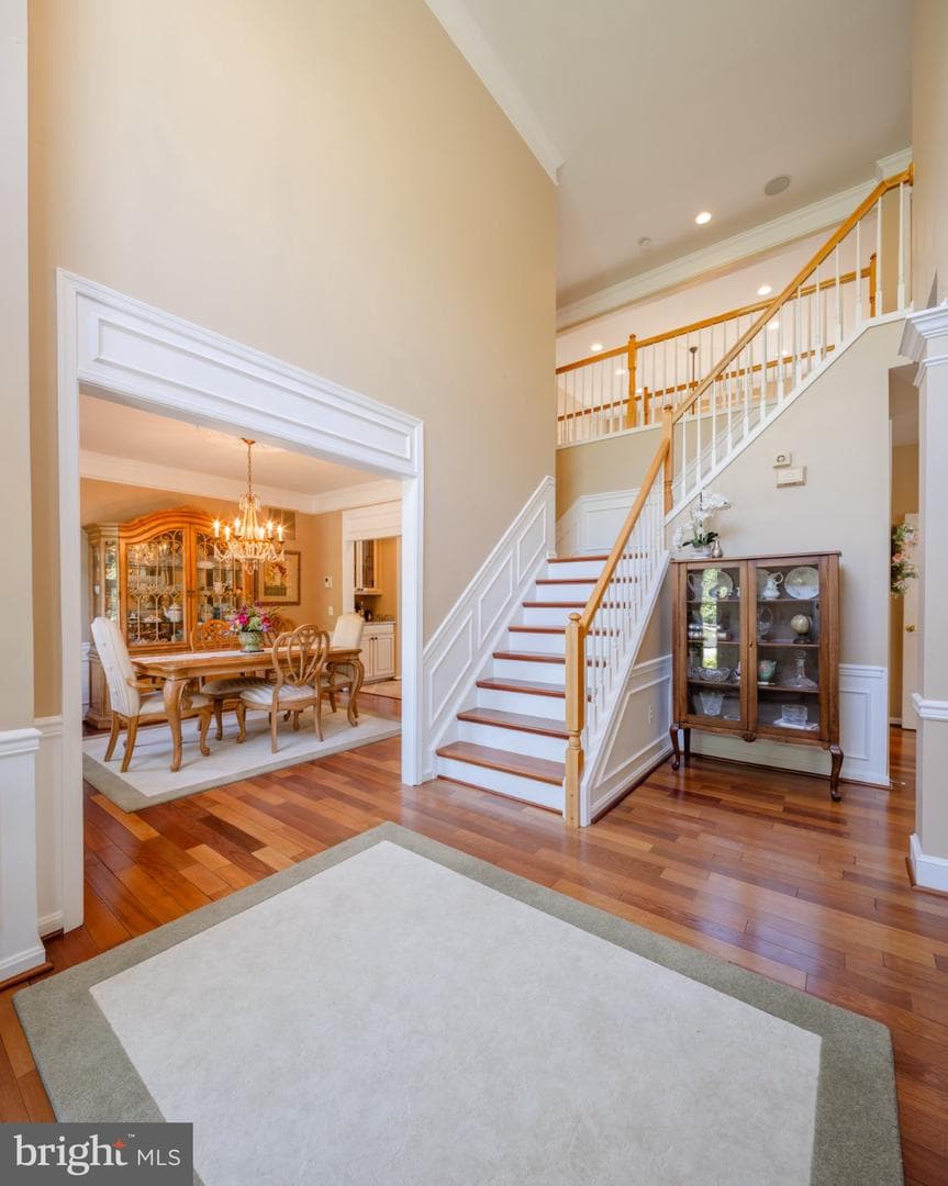 1105 Saddleback Way photo 3