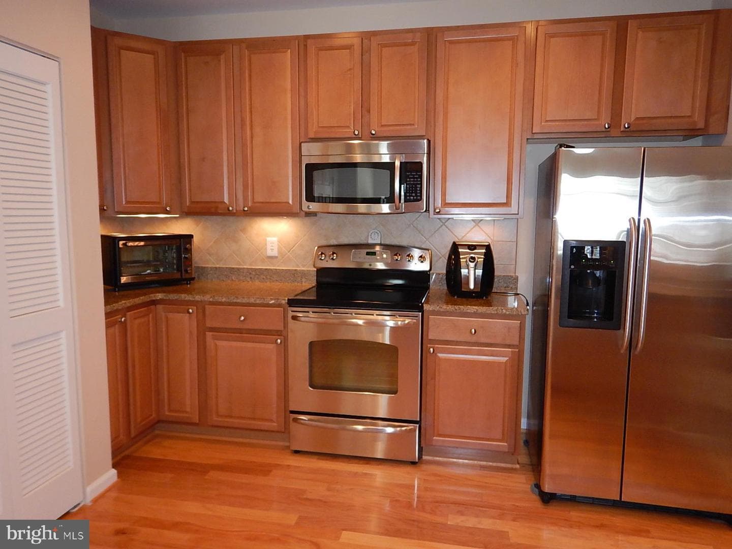 633 Wallingford Road #201 photo 12