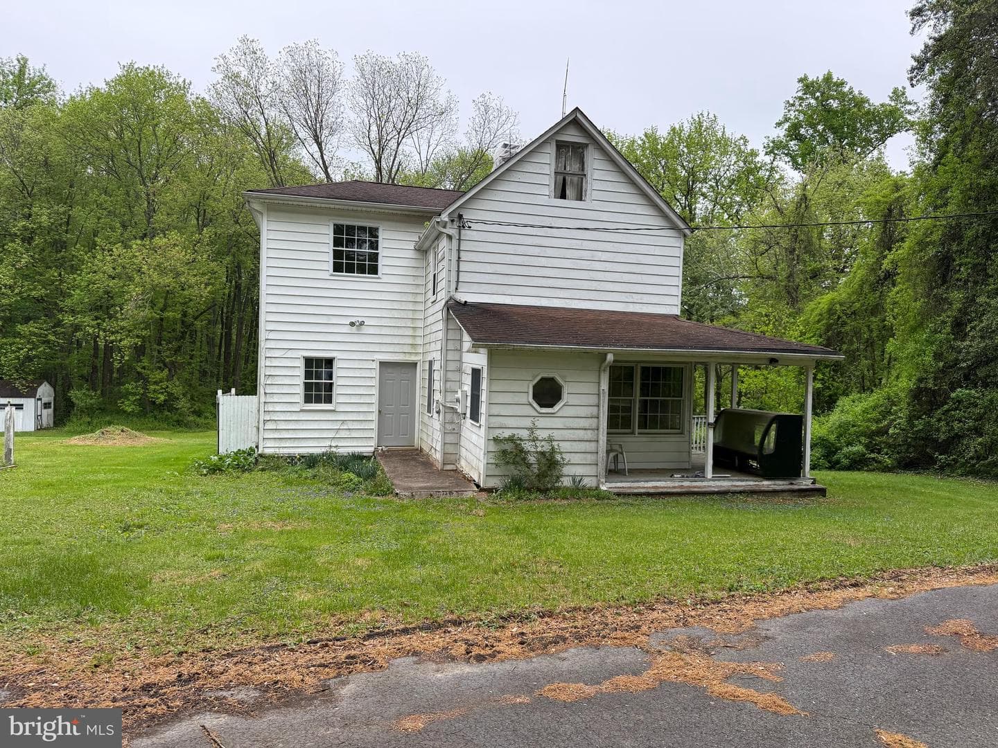 337 N Earlton Road photo 9