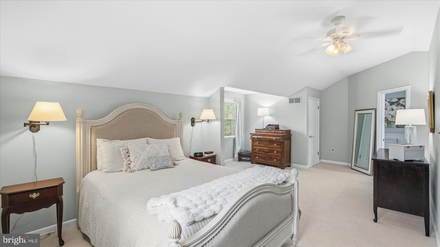2811 Orchard Lakes Drive photo 23