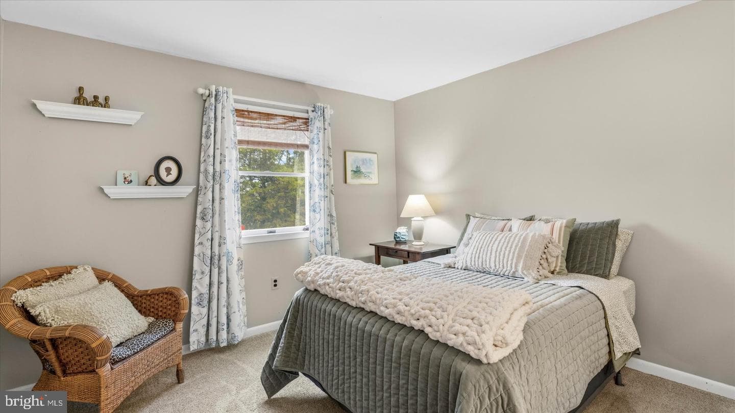 2811 Orchard Lakes Drive photo 37