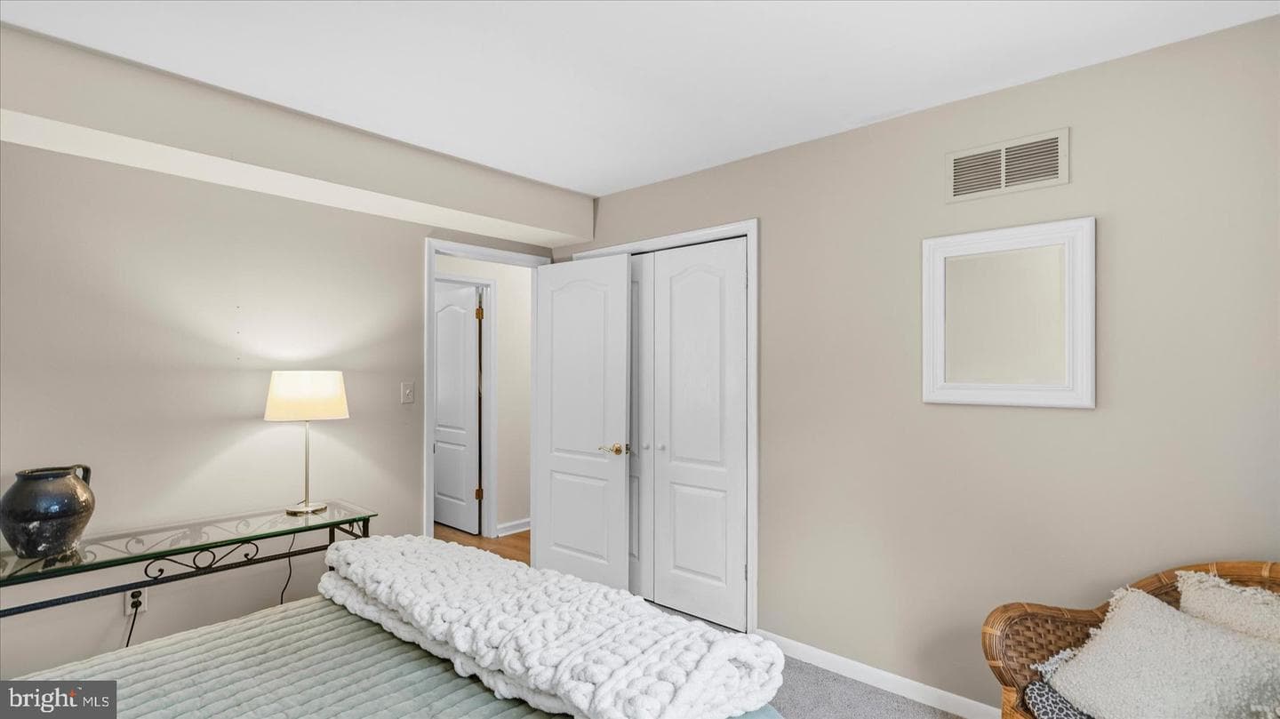 2811 Orchard Lakes Drive photo 38