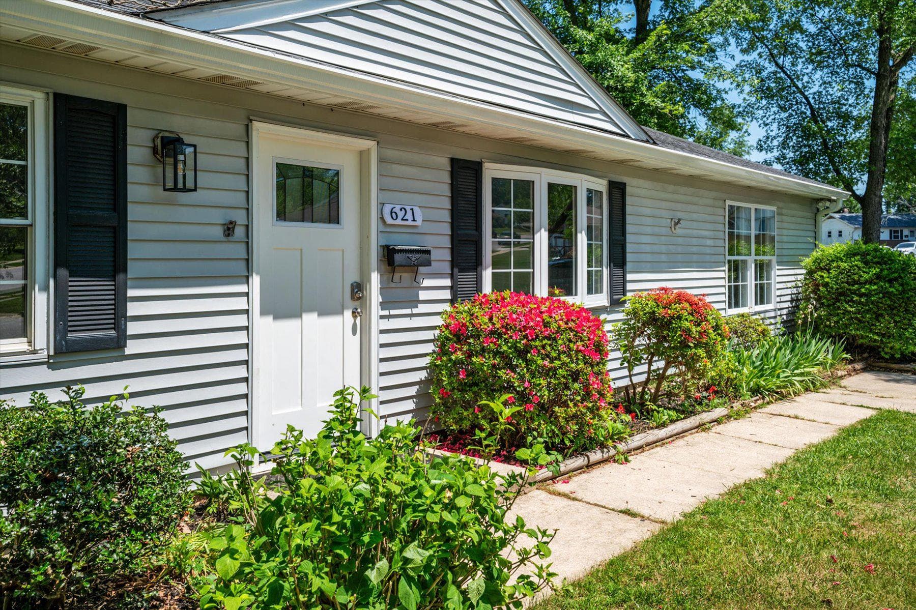 621 Wingleaf Court photo 3