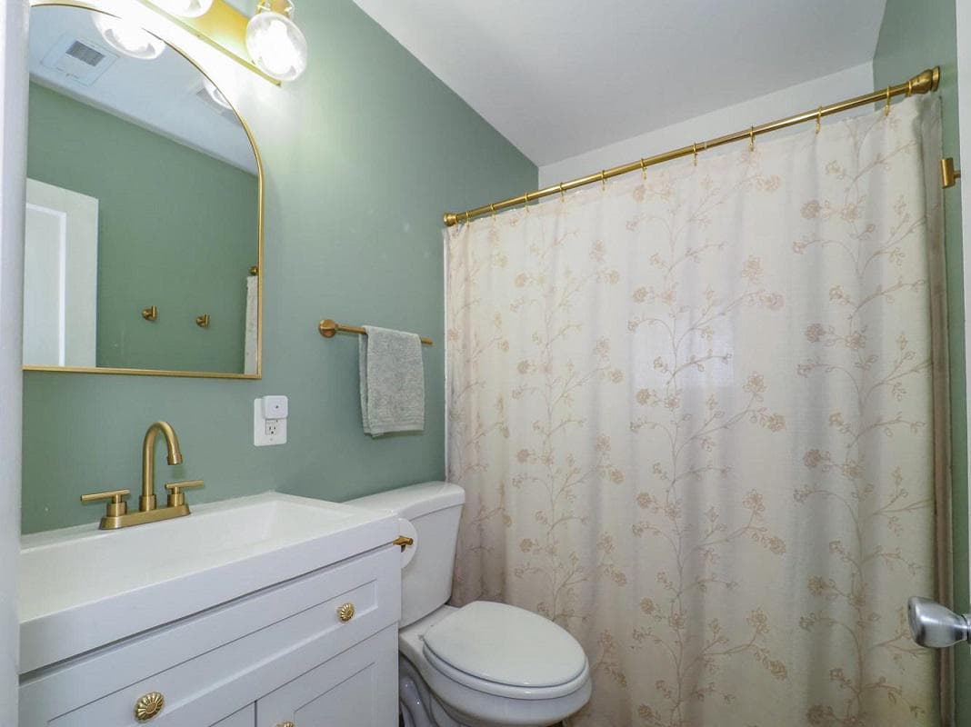 50 Mitchell Ave photo 13