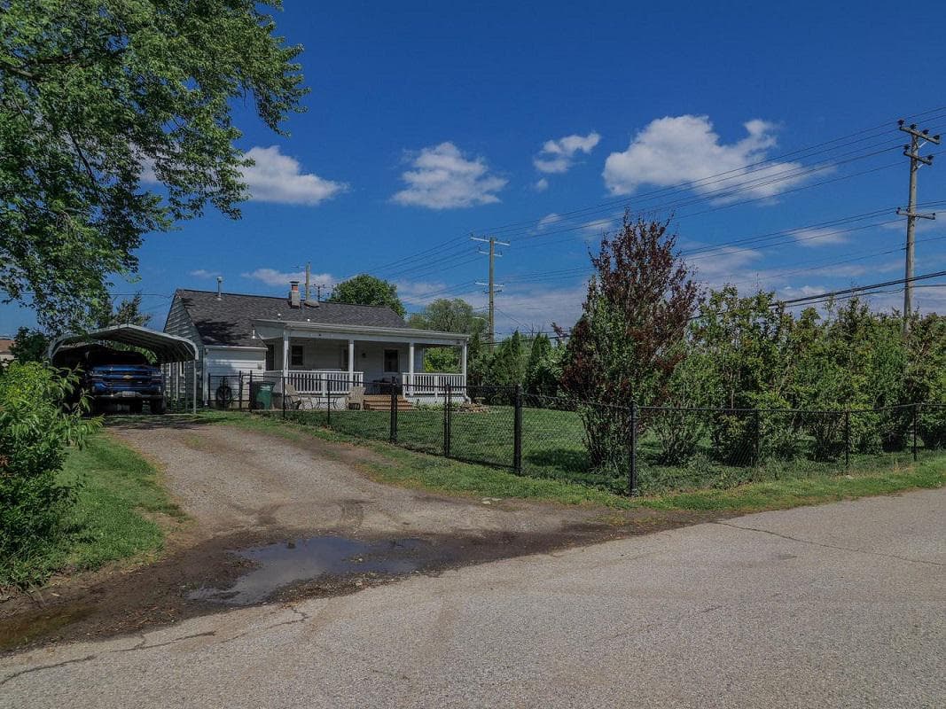 50 Mitchell Ave photo 25