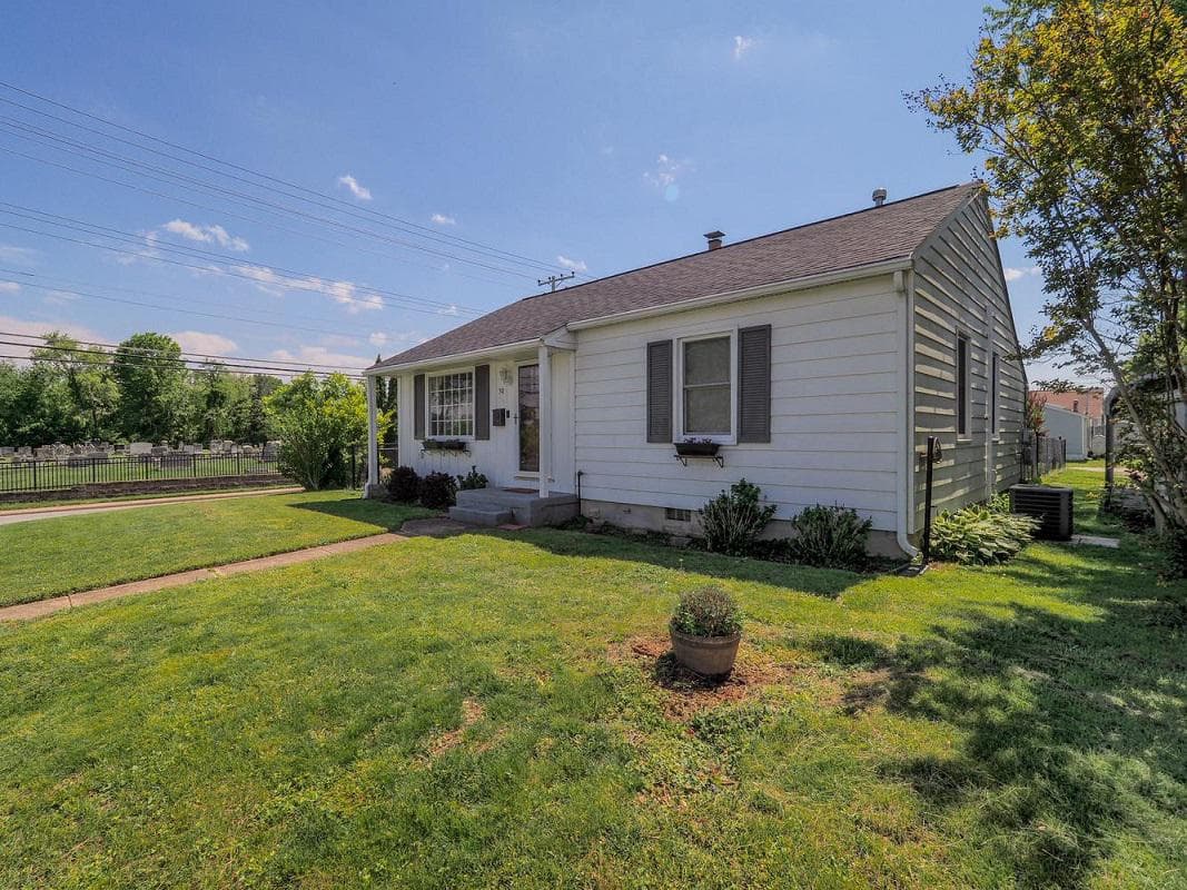 50 Mitchell Ave photo 27