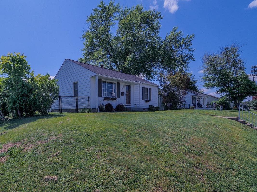 50 Mitchell Ave photo 28