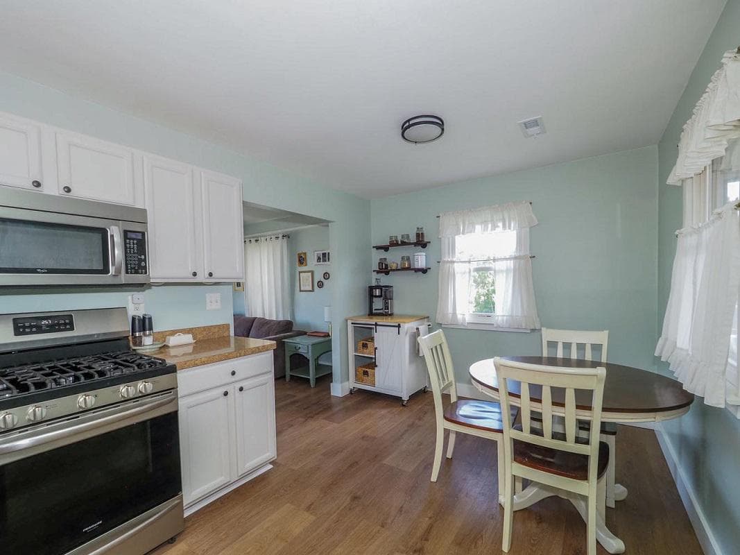 50 Mitchell Ave photo 8