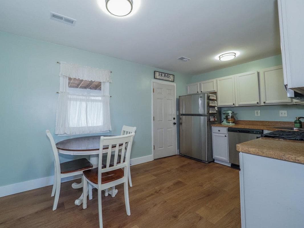 50 Mitchell Ave photo 9