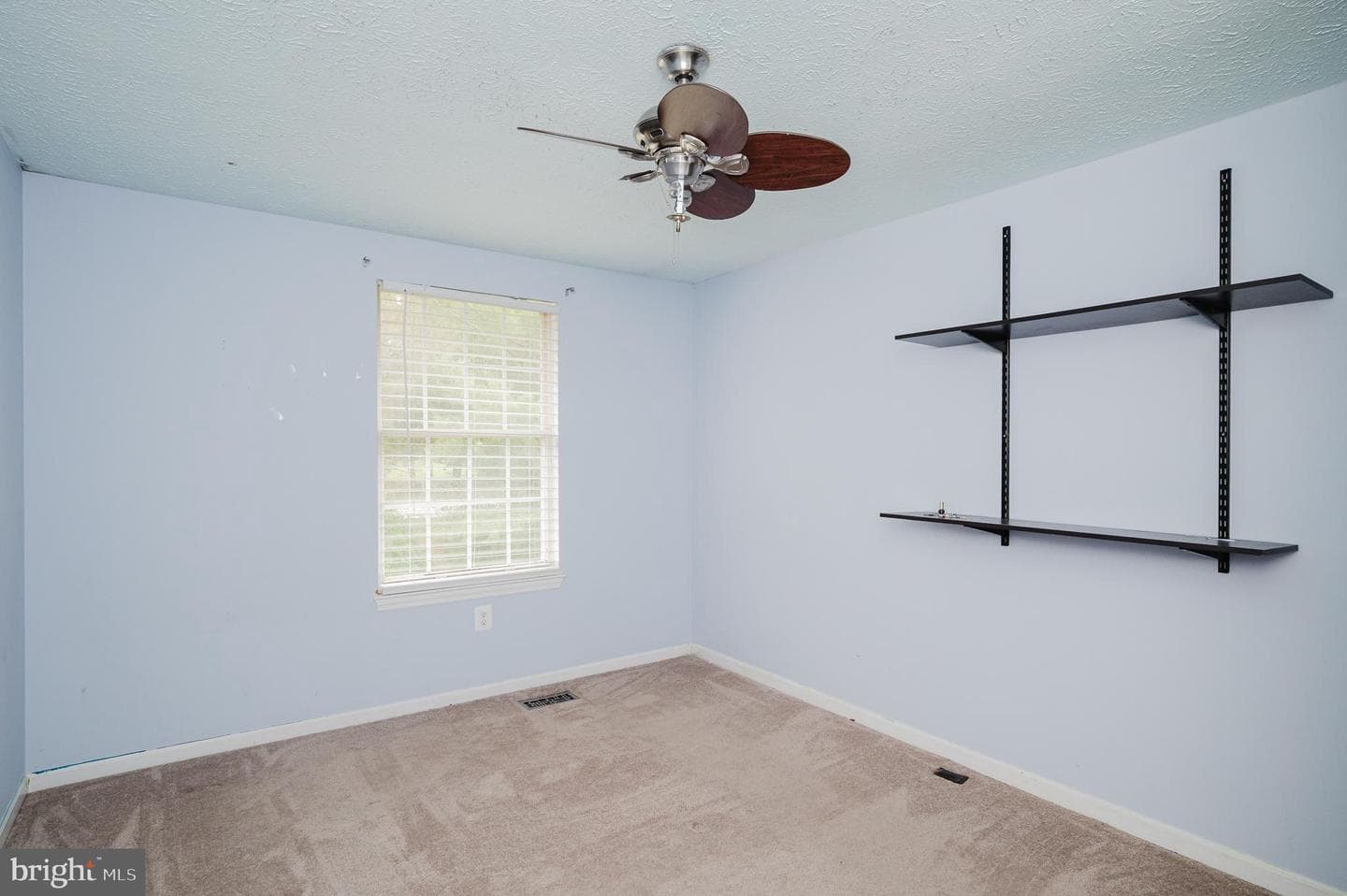 1829 Queen Anne Square photo 29