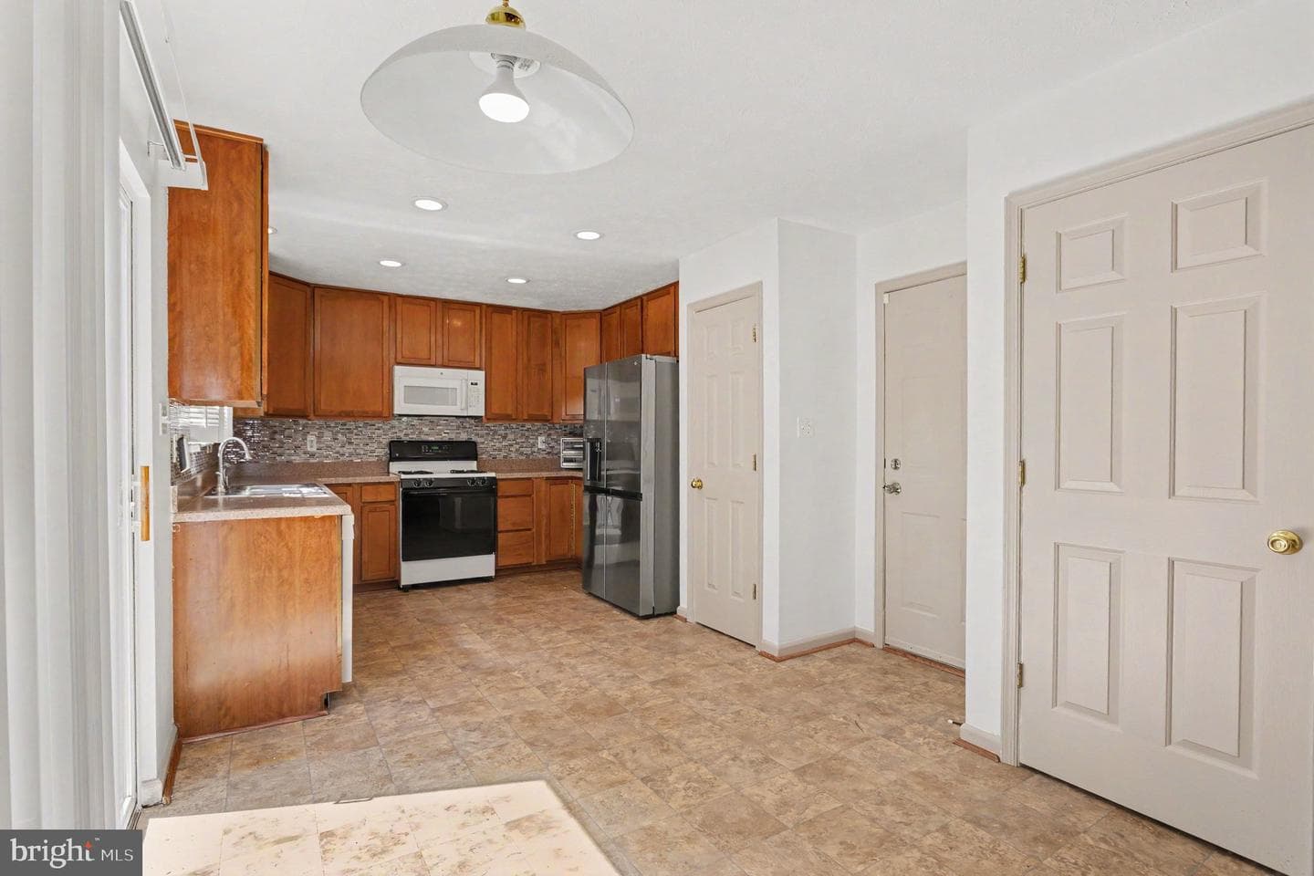 1604 Nuttal Avenue photo 12
